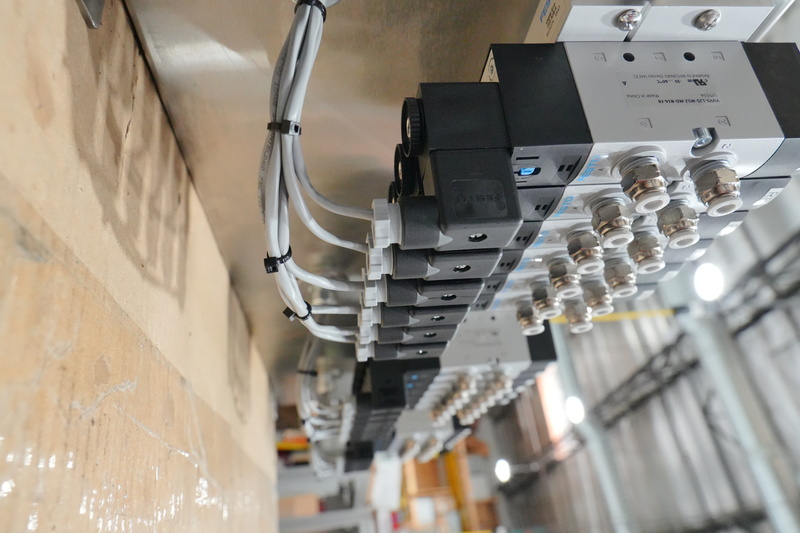 Custom Manifold 4